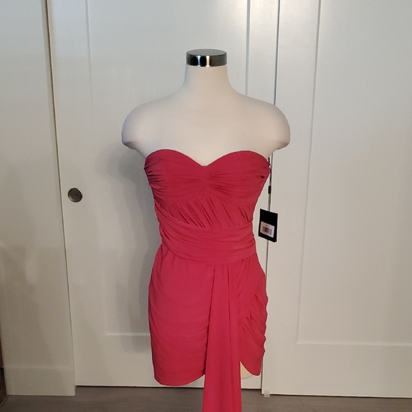 Ileena for MacDuggal ruched Strapless dark Pink mini Dress Size 0 new with tags - Picture 2 of 9
